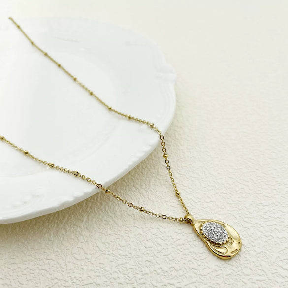 Wholesale Rhinestone Pendant Necklace French Retro Geometric Stainless Steel 18K Goldplated Clavicle Chain For Women