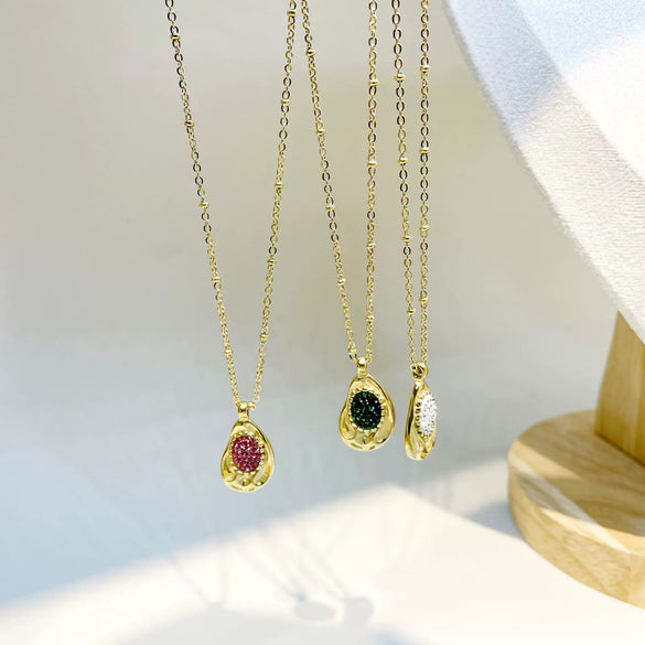 Wholesale Rhinestone Pendant Necklace French Retro Geometric Stainless Steel 18K Goldplated Clavicle Chain For Women