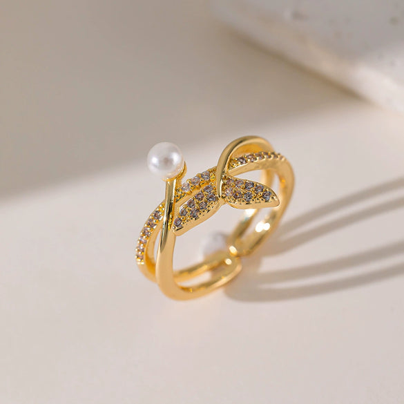 Wholesale Ring Copper Inlaid Rhinestone Geometric Bow Wave Animal Zodiac Butterfly Snake Style