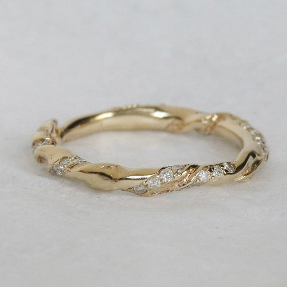 Wholesale Ring Copper Plated 18K True Gold Retro Light Luxury Zircon Irregular Spiral Geometric Style For Women