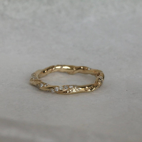 Wholesale Ring Copper Plated 18K True Gold Retro Light Luxury Zircon Irregular Spiral Geometric Style For Women