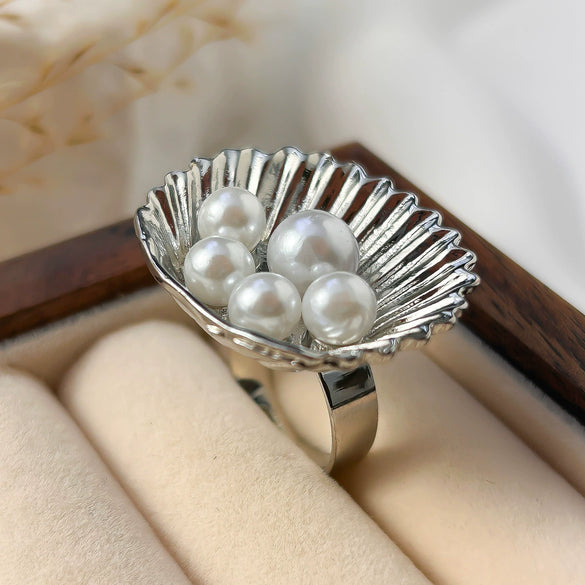 Wholesale Ring Imitation Pearl Fan Shell Geometric Style Metal Electroplating