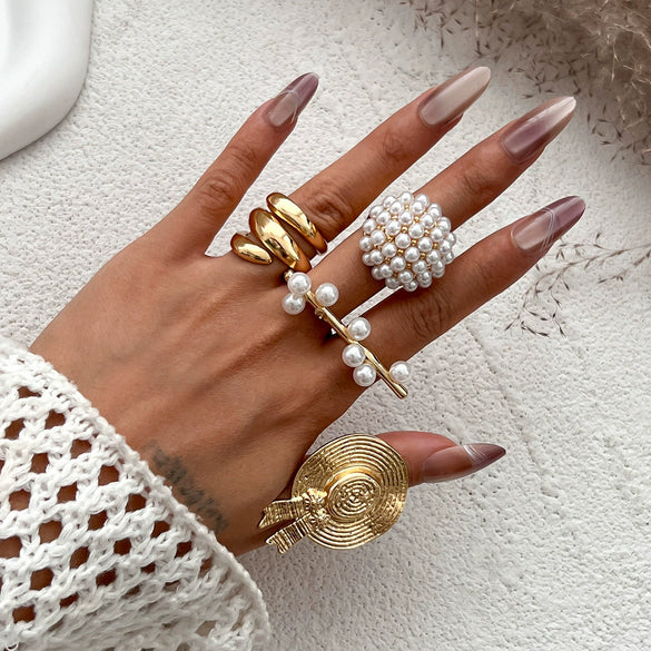 Wholesale Ring Imitation Pearl Fan Shell Geometric Style Metal Electroplating