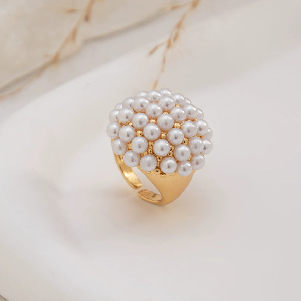 Wholesale Ring Imitation Pearl Fan Shell Geometric Style Metal Electroplating