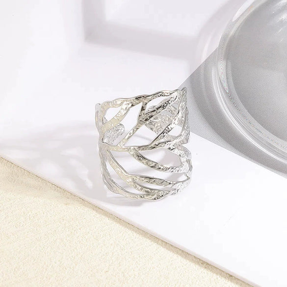 Wholesale Ring Stainless Steel Geometric Wave Asymmetrical Electroplated For Men And Women