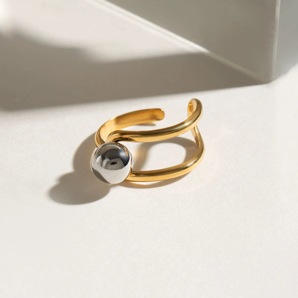 Wholesale Ring Stainless Steel Gold And Silver Color Matching Hollow Steel Ball Geometric Style Electroplated