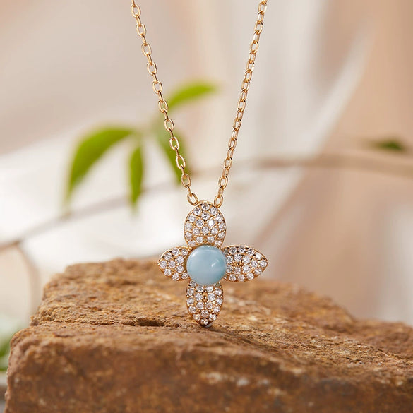 Wholesale Ring 925 Sterling Silver Flower Pattern Light Luxury Design Set With Gems For Women