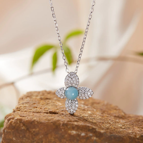 Wholesale Ring 925 Sterling Silver Flower Pattern Light Luxury Design Set With Gems For Women
