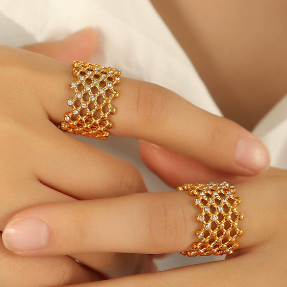 Wholesale Ring 316L Stainless Steel Geometric Honeycomb Hollow Design Inlaid Czech Diamond Gold Plated