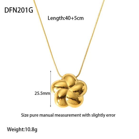 Wholesale Rotating Fivepetal Flower Pendant Stainless Steel And Titanium Steel Necklace With 18K Gold Plating For Women