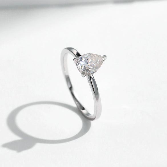 Wholesale S925 Silver Drop Shaped Single Diamond Ring For Women Fashion Ol Style Mosan Diamond Design