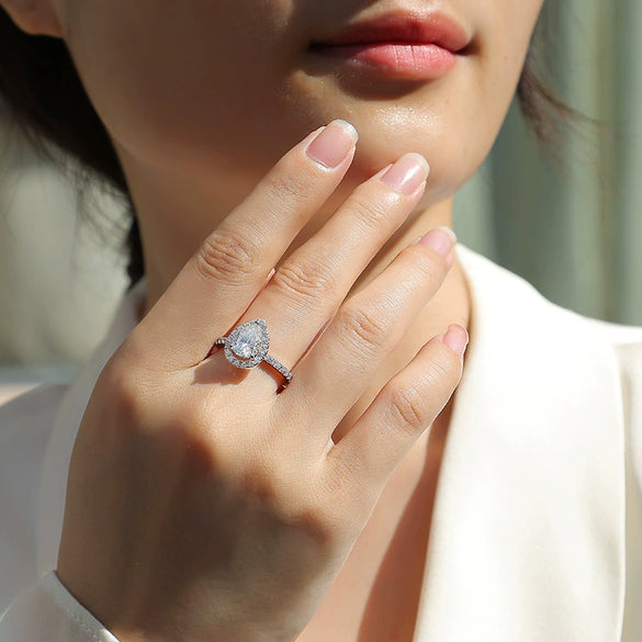 Wholesale S925 Silver Fashion Geometric Moissanite Inlaid Ring