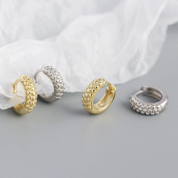 Wholesale S925 Silver Geometric Metal Wind Round Bead Ear Buckle Earrings For Women With Electroplating