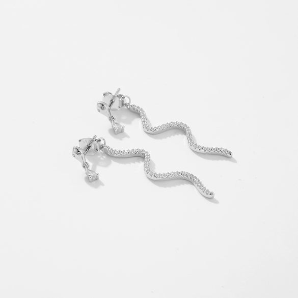 Wholesale S925 Silver Long Snake Full Diamond Earrings For Women Retro Cold Style With Platinum Or 18K Gold Electroplating