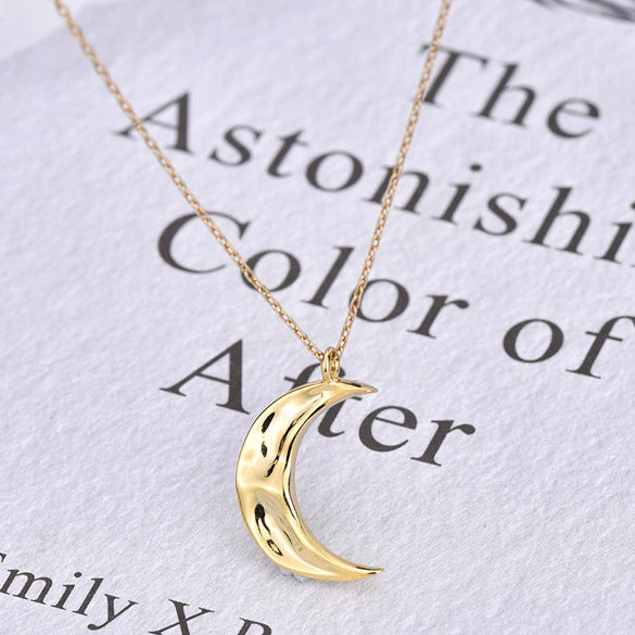 Wholesale S925 Silver Moon Pendant Clavicle Necklace With Electroplating