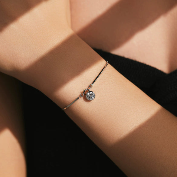 Wholesale S925 Sterling Silver Blade Snake Bone Bracelet With Geometric Style And Single Diamond For Women