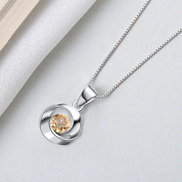 Wholesale S925 Sterling Silver Clavicle Chain With Flower Patterned Pendant And Electroplating Treatment For Female