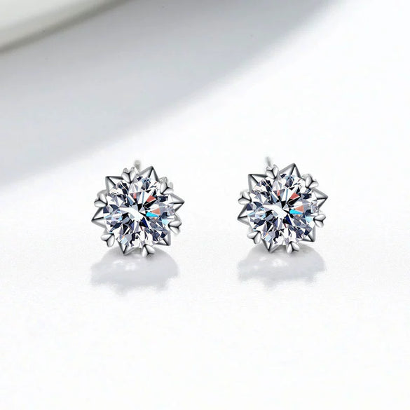 Wholesale S925 Sterling Silver Earrings With Six Claw Petals Moissanite And Eight Hearts Eight Arrows Design Electroplated