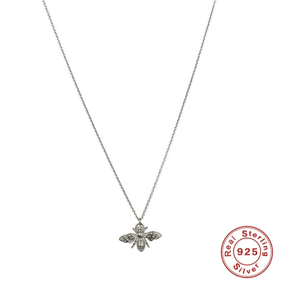 Wholesale S925 Sterling Silver Funny Insect Bee Geometric O Chain Necklace For Women With Electroplating Treatment