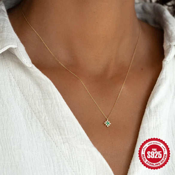 Wholesale S925 Sterling Silver Geometric Flower Emerald Diamond All Match Women's Collarbone Necklace Set With Gemstones
