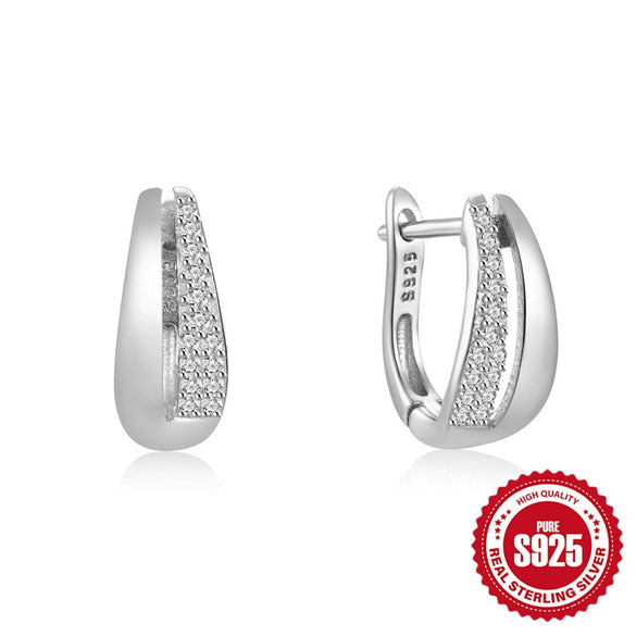 Wholesale S925 Sterling Silver Geometric Love Chain Glossy Luxury Women's Huggie Hoops Earrings With Electroplating And Diamond Embedded Ear Buckle