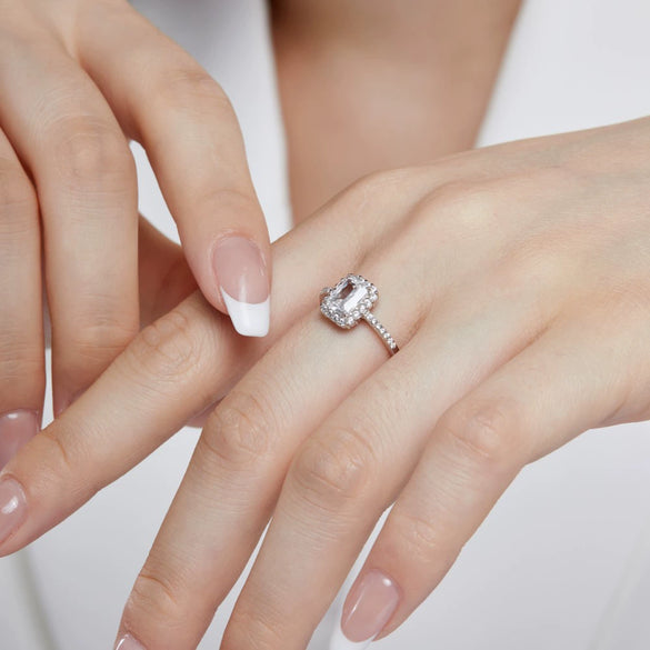 Wholesale S925 Sterling Silver Geometric Rhombus Ring Electroplated Light Luxury Style For Women