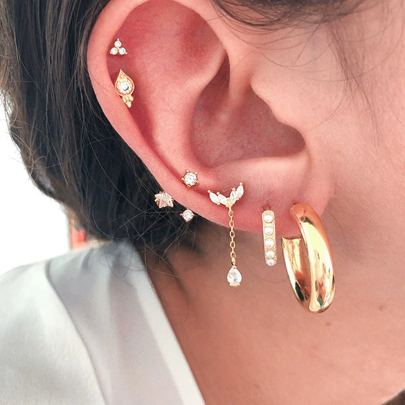 Wholesale S925 Sterling Silver Geometric Triangle Piercing Thread Earrings For Women With Environmental Protection Electroplating