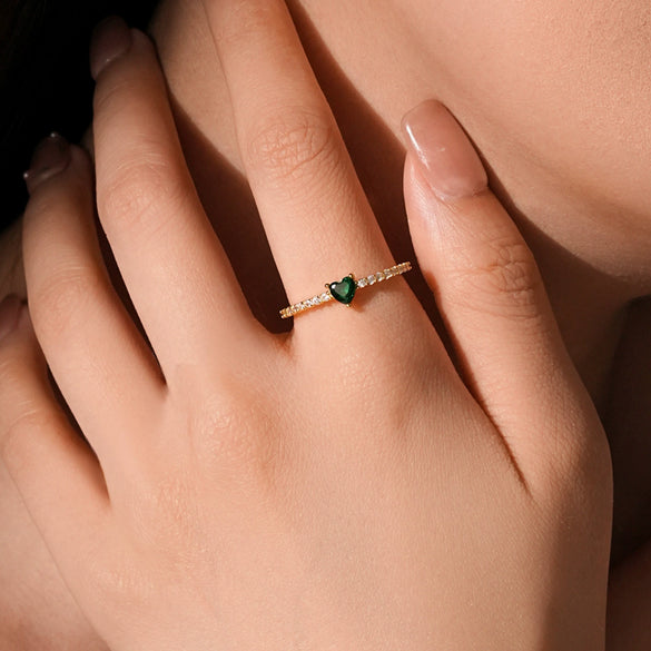Wholesale S925 Sterling Silver Heart Shaped Ring For Women With Zircon Inlay And Electroplating