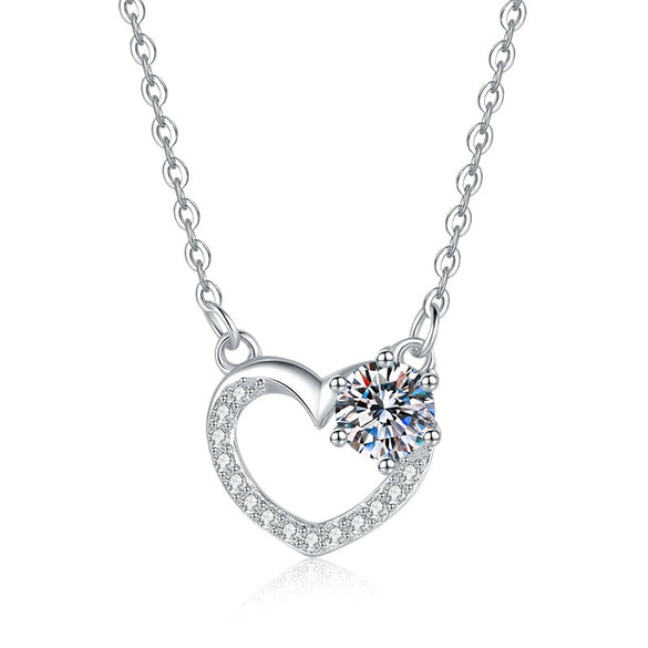 Wholesale S925 Sterling Silver Heartshaped Women's Collarbone Necklace Light Luxury Style