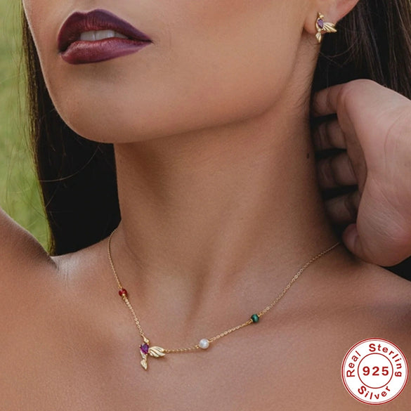 Wholesale S925 Sterling Silver Hummingbird Necklace With Red Ginger Chalcedony Pearl Geometric Style Electroplating Design Women's O Chain Clavicle Chain