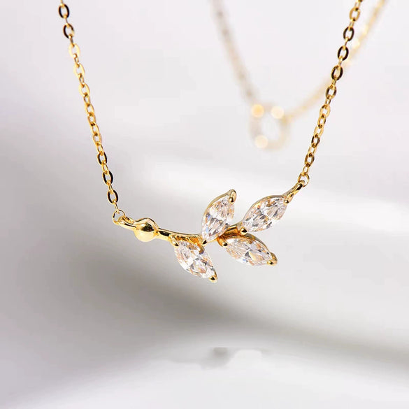 Wholesale S925 Sterling Silver Leaves Pattern Necklace Set With Diamonds For Women