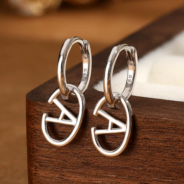 Wholesale S925 Sterling Silver Letter Earrings Simple And Highend Glossy Oval Niche Design Electroplated