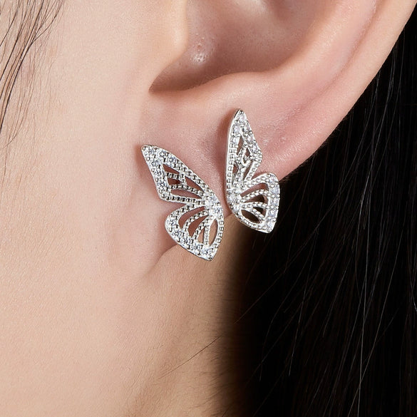 Wholesale S925 Sterling Silver Microinlaid Zircon Butterfly Fashion Simple Clavicle Necklace With Niche Design Sense