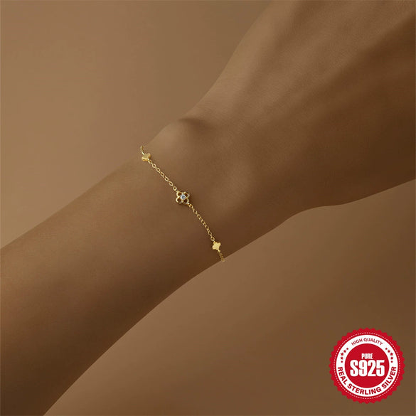 Wholesale S925 Sterling Silver Minimalist Glossy Four Leaf Clover Flower Bracelet With Real Gold Plating Electroplating Design For Women