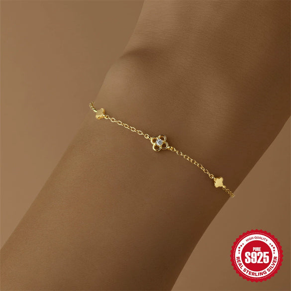 Wholesale S925 Sterling Silver Minimalist Glossy Four Leaf Clover Flower Bracelet With Real Gold Plating Electroplating Design For Women