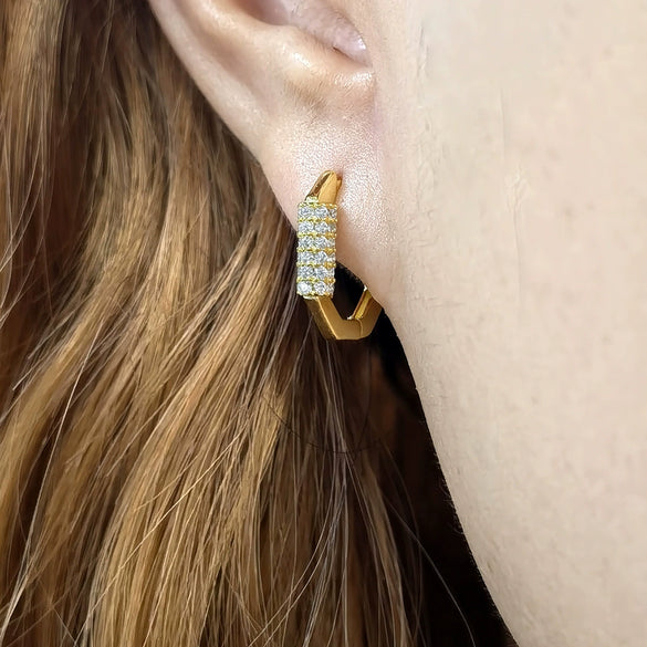 Wholesale S925 Sterling Silver Oval Geometric Earrings With Microinlaid Zircon