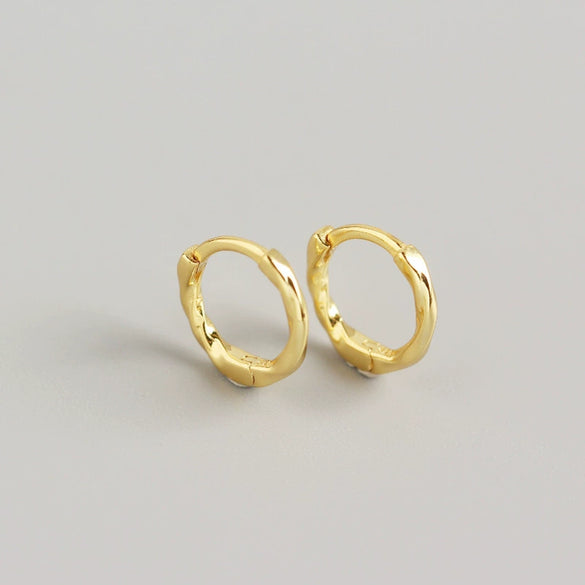 Wholesale S925 Sterling Silver Simple Rope Knot Winding Earring With Geometric Pattern And Electroplating Treatment