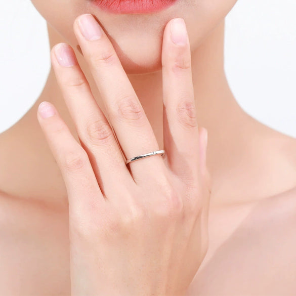 Wholesale S925 Sterling Silver Simple Small Square Ring With Geometric Pattern For Women Seiko Crafted