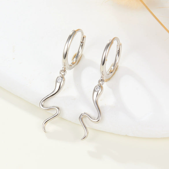 Wholesale S925 Sterling Silver Small Animal Snake Ear Ring With Inlaid Zircon And Unique Cold Wind Design For Women
