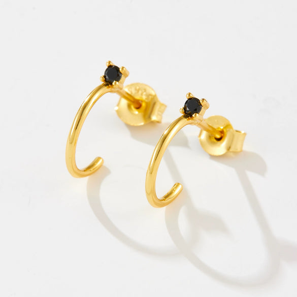 Wholesale S925 Sterling Silver Thin Wire Earrings With White And Black Stones Simple All Match Cold Wind Earrings 18K Gold Electroplated Geometric Design