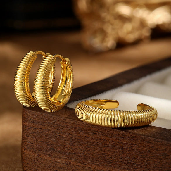 Wholesale S925 Sterling Silver Thread Plain Circle Ring Ear Buckle Light Luxury Style Jewelry