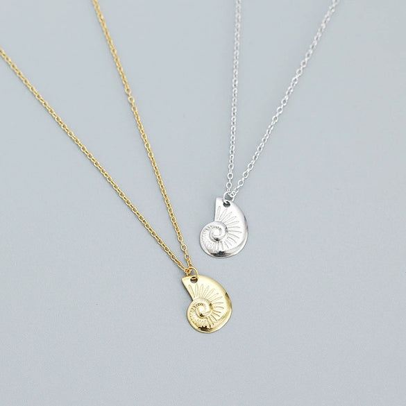 Wholesale Shell Clavicle Necklace In S925 Silver With Marine Conch Design And Electroplating For Women