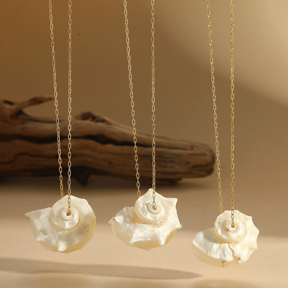 Wholesale Shell Geometric Pendant Necklace With Stainless Steel Chain Electroplated Style For Women