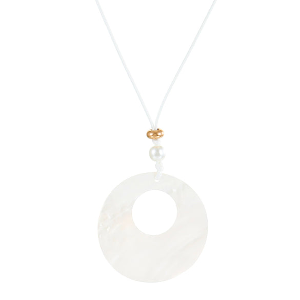 Wholesale Shell Pendant Necklace With Geometric Design And Wax Rope Strap Electroplated Finish