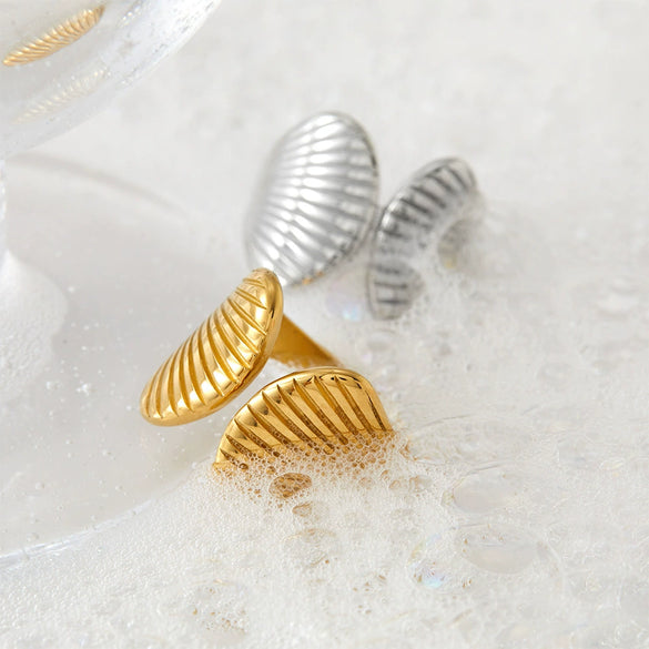 Wholesale Shell Shaped Open Ring With Marine Elements And Animal Zodiac Pattern Simple Style Made Of Stainless Steel With Electroplating