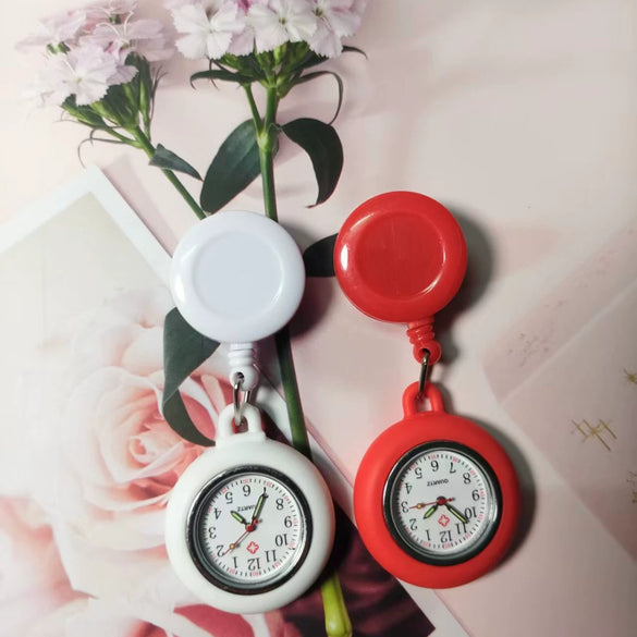 Wholesale Silicone Casual Universal Wristwatch With Round Dial Plastic Case Stainless Steel Buckle Spiral Crown And Ordinary Glass Mirror