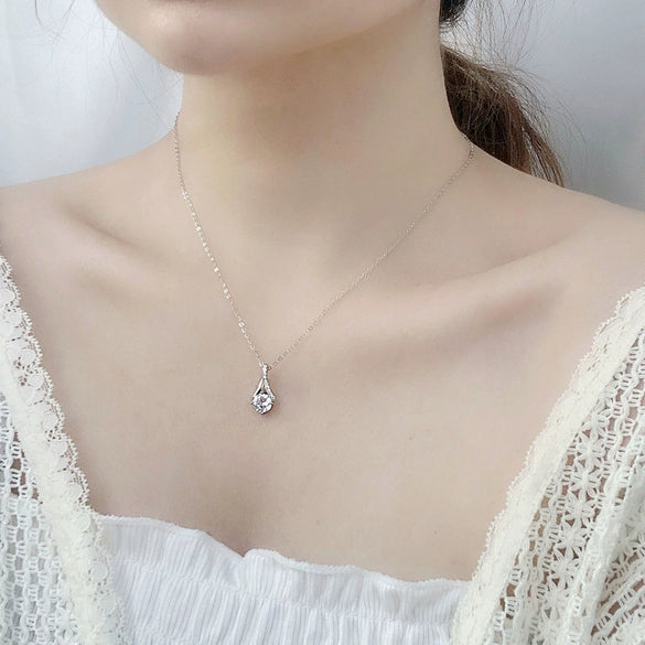 Wholesale Silver Herringbone Cross Chain Necklace With Geometric Pendant And Electroplating For Women