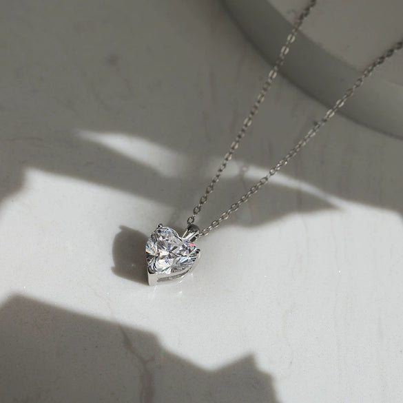 Wholesale Silver Jewelry Geometric Heart Pendant With White Zircon Electroplated