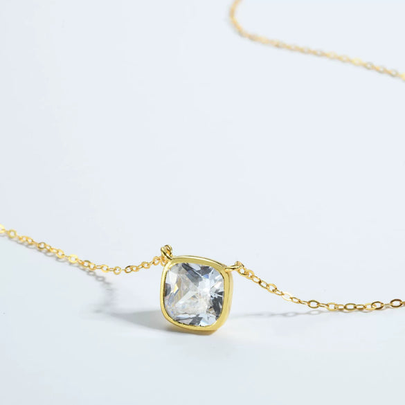 Wholesale 925 Silver Jewelry Necklace With Fairy Temperament And Simple Retro Style Electroplated With Platinum Or 18K Gold