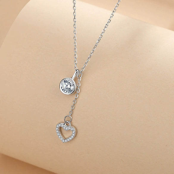 Wholesale Silver Love Clavicle Chain Necklace With Geometric Design For Women